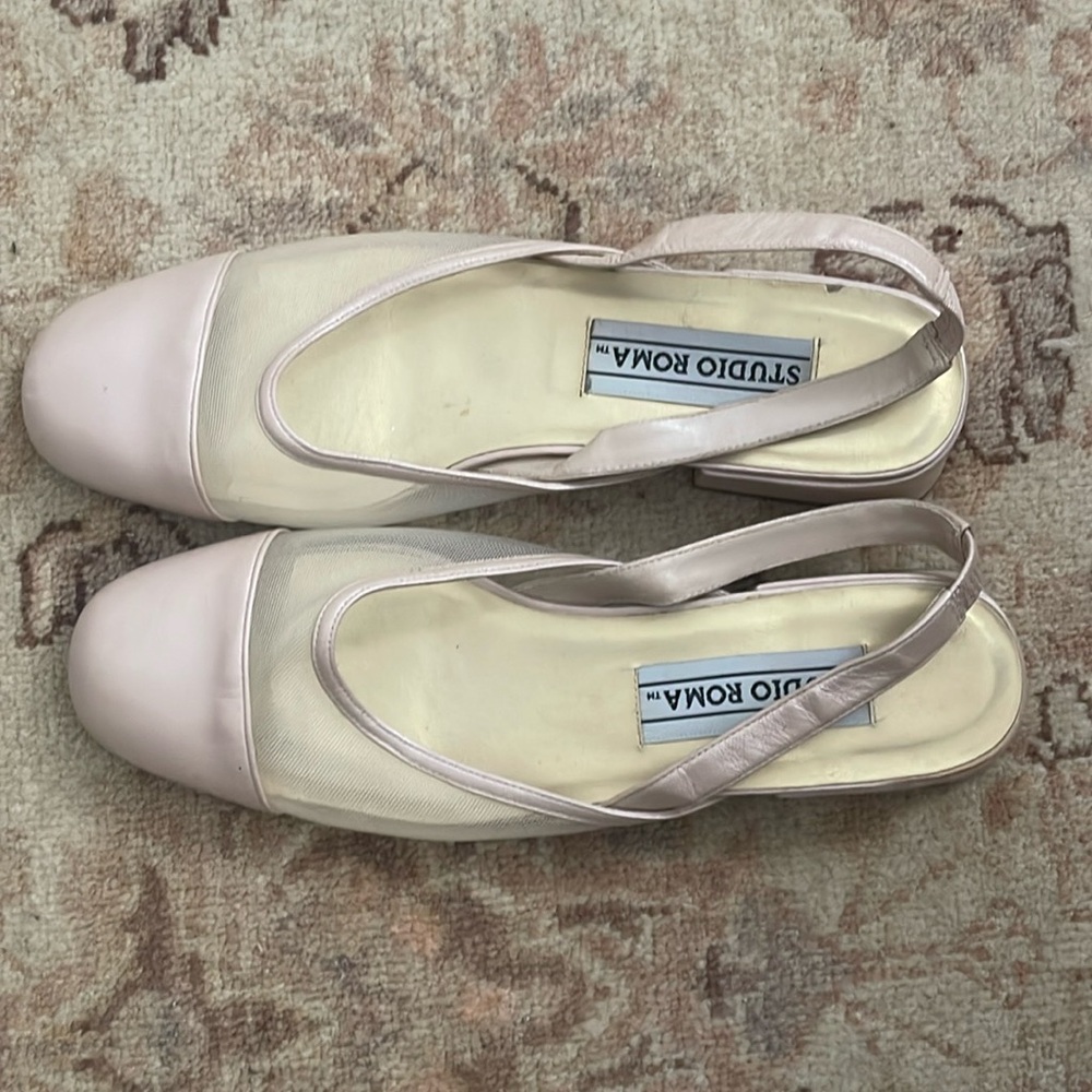 Slingbacks like chanel but vintage - pearly pink 🐚